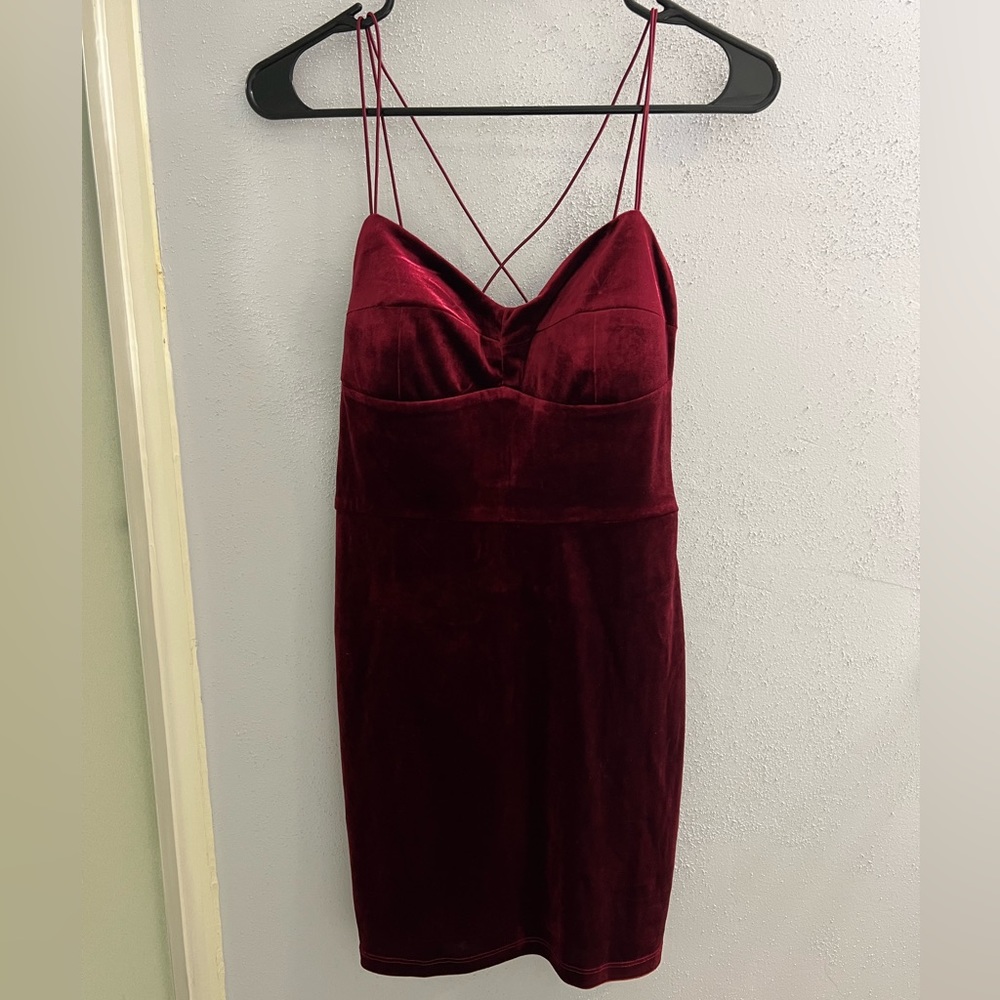 NWT Speechless women’s burgundy red dress size small